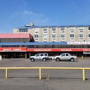 Bedfort Inn & Suites